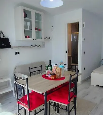 Apartment Red